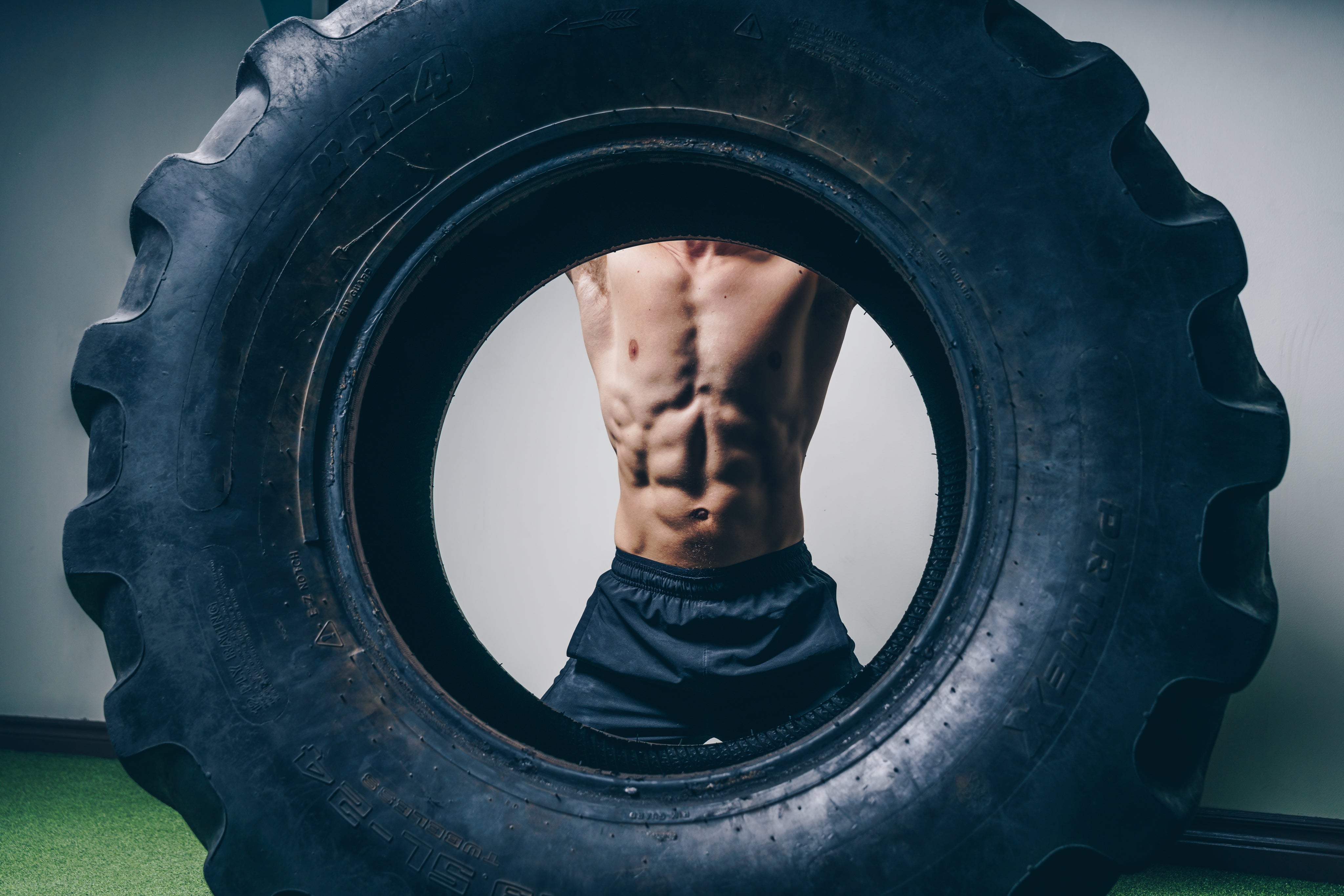files/abs-workout-tire.jpg